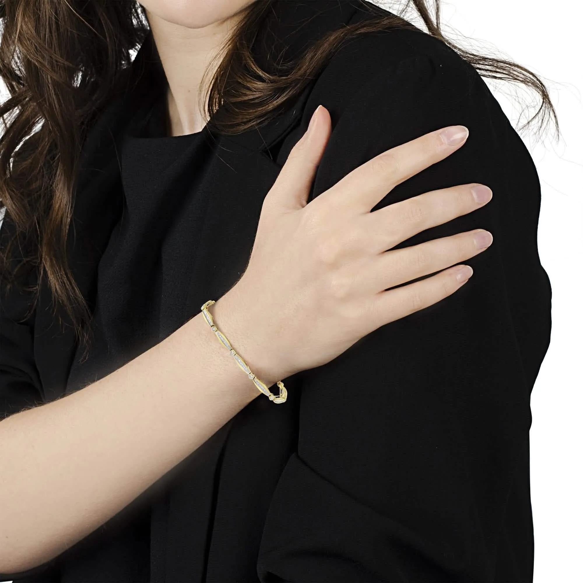 14K Yellow Gold Diamond Tennis Bracelet with Round and Baguette Cut Stones - 1.5 Carat Total Weight