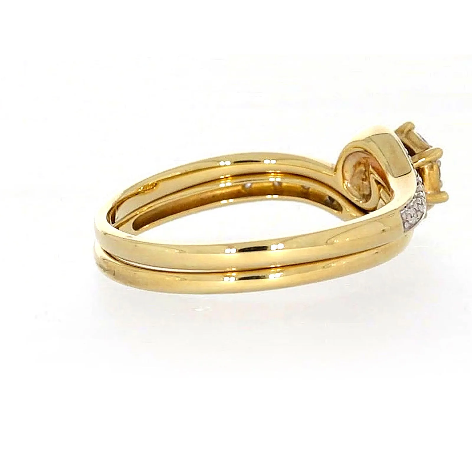 9ct Yellow Gold Round Brilliant Cut with 0.15 CARAT tw of Diamonds Ring
