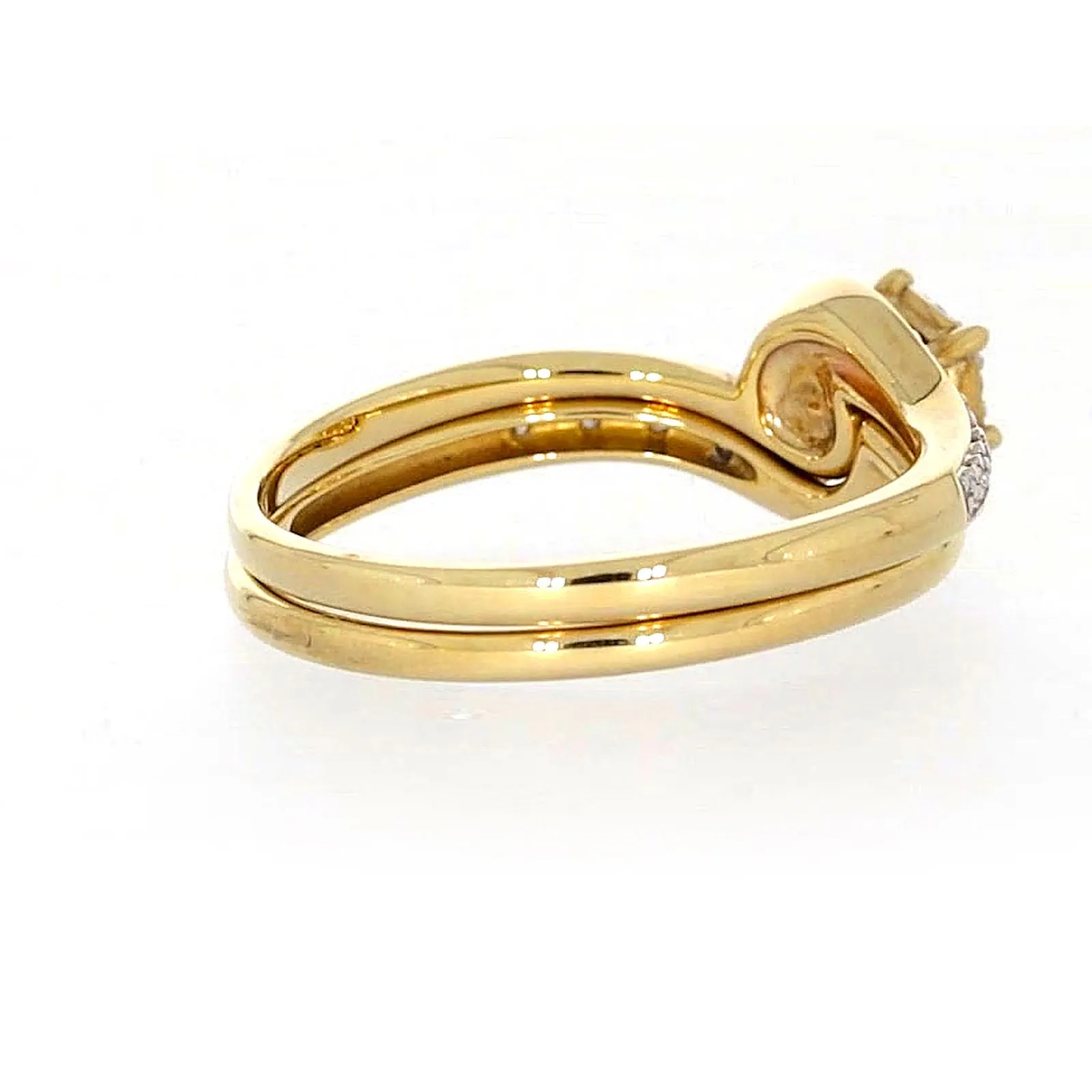 9ct Yellow Gold Round Brilliant Cut with 0.15 CARAT tw of Diamonds Ring