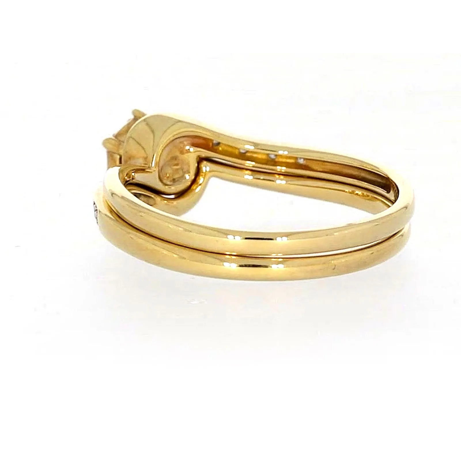 9ct Yellow Gold Round Brilliant Cut with 0.15 CARAT tw of Diamonds Ring