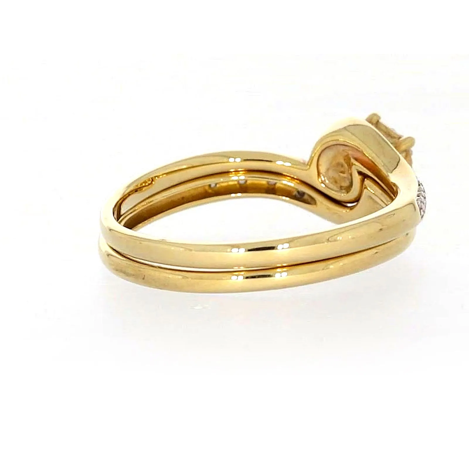 9ct Yellow Gold Round Brilliant Cut with 0.15 CARAT tw of Diamonds Ring