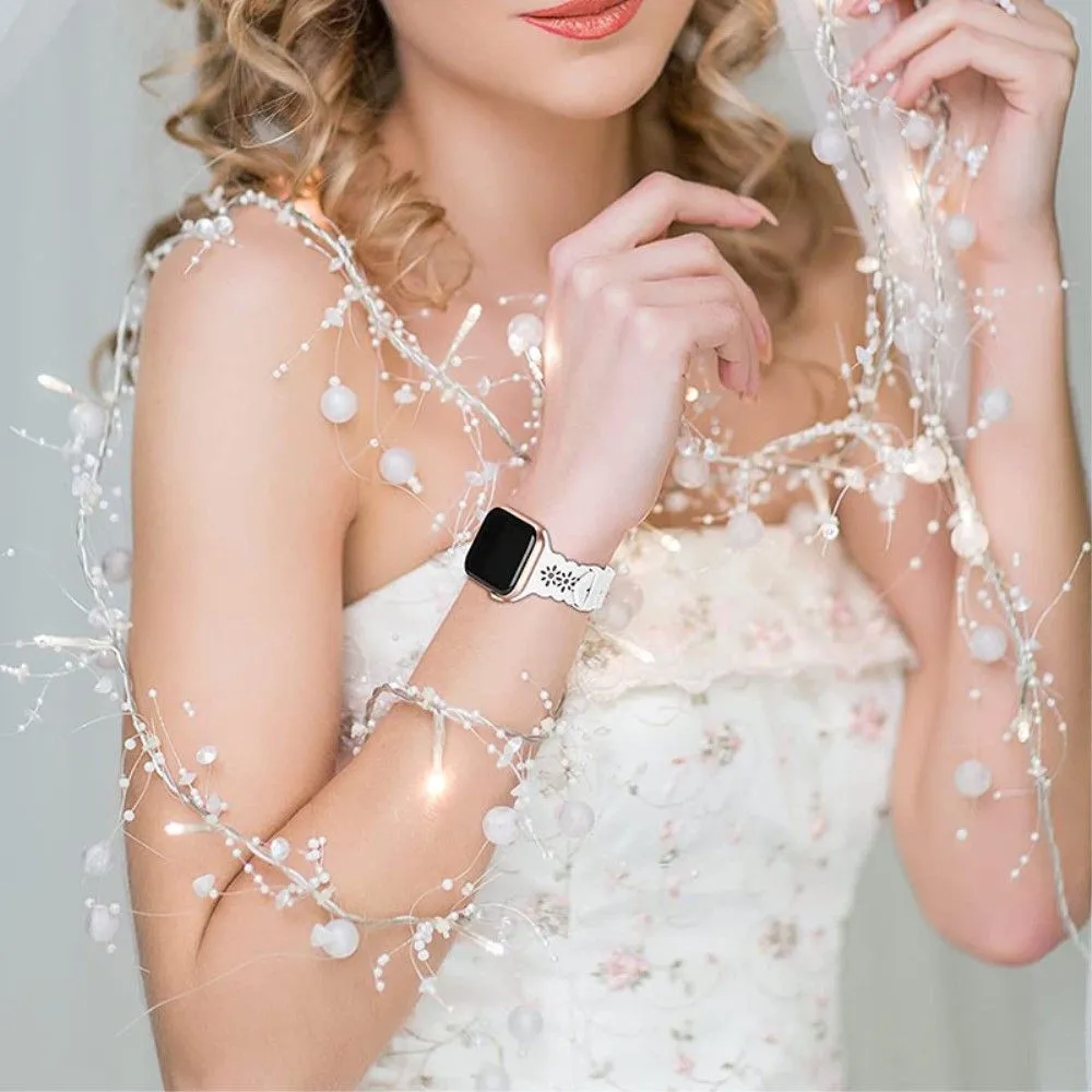 Apple Watch (45mm) stylish blossom silicone watch strap - White