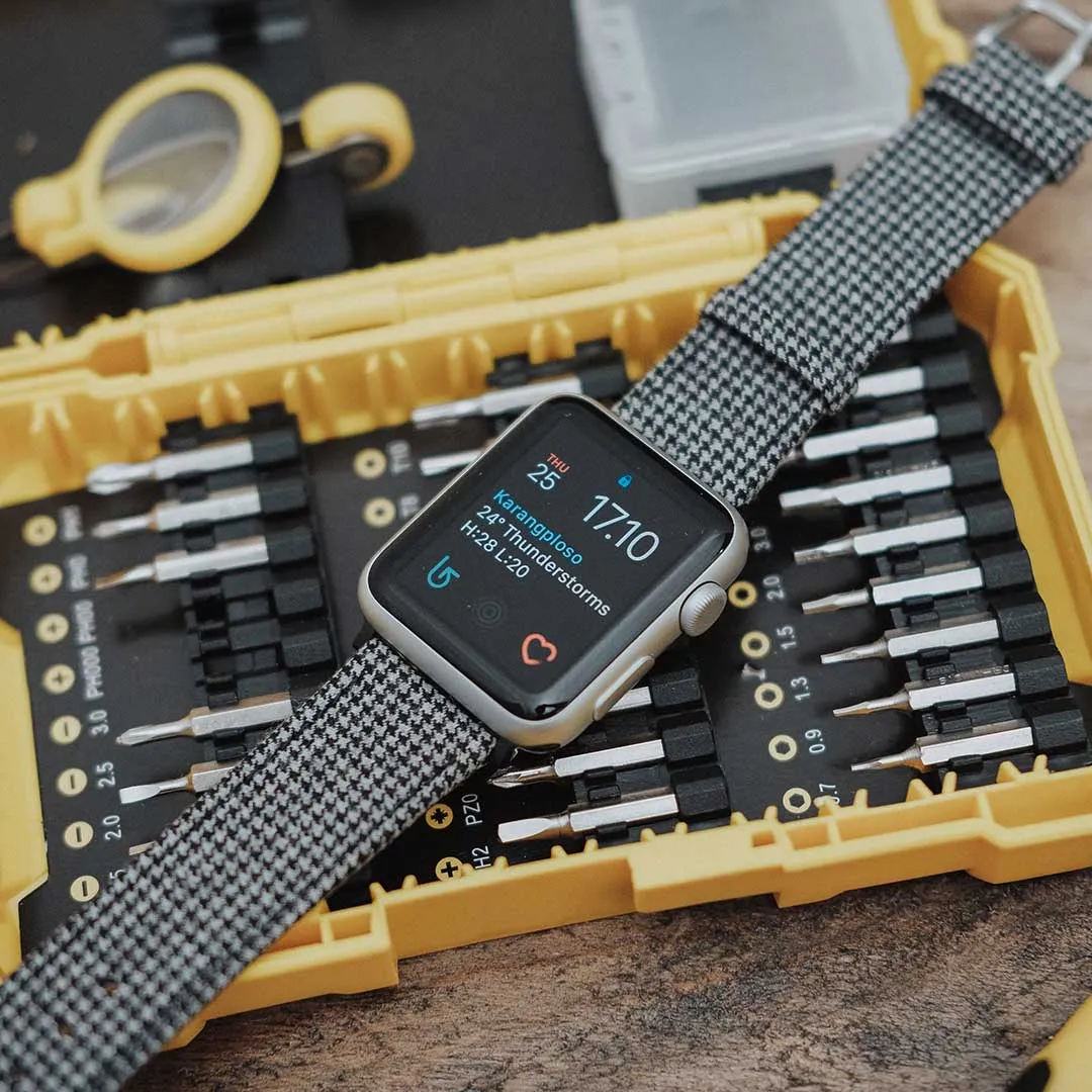 Apple Watch BLACK & WHITE houndstooth