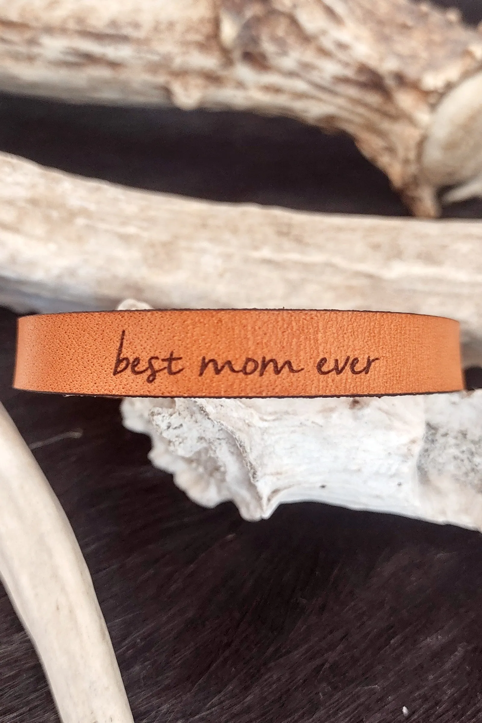 Best Mom Ever Leather Bracelet