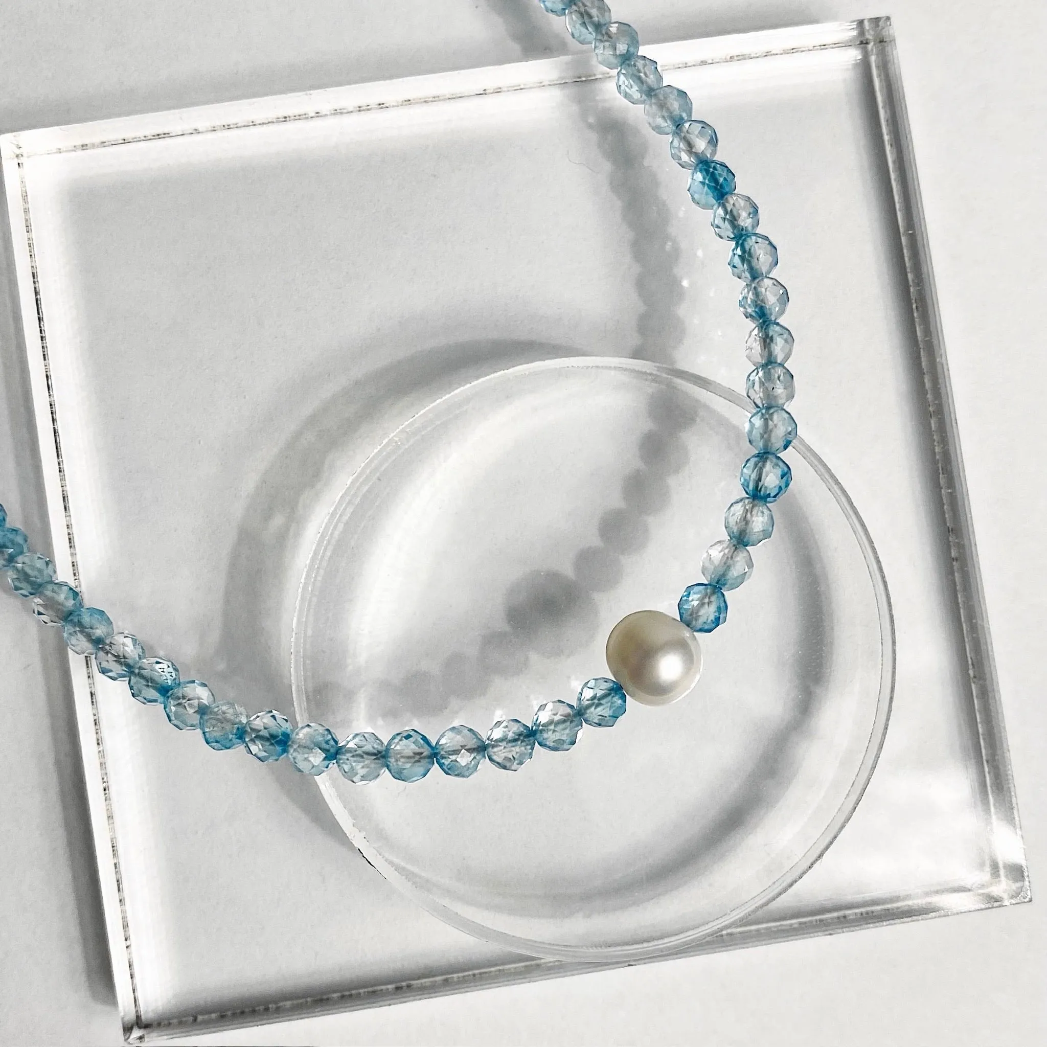 Blue topaz simple necklace