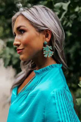 Chic And Charming Beaded Earrings In Turquoise