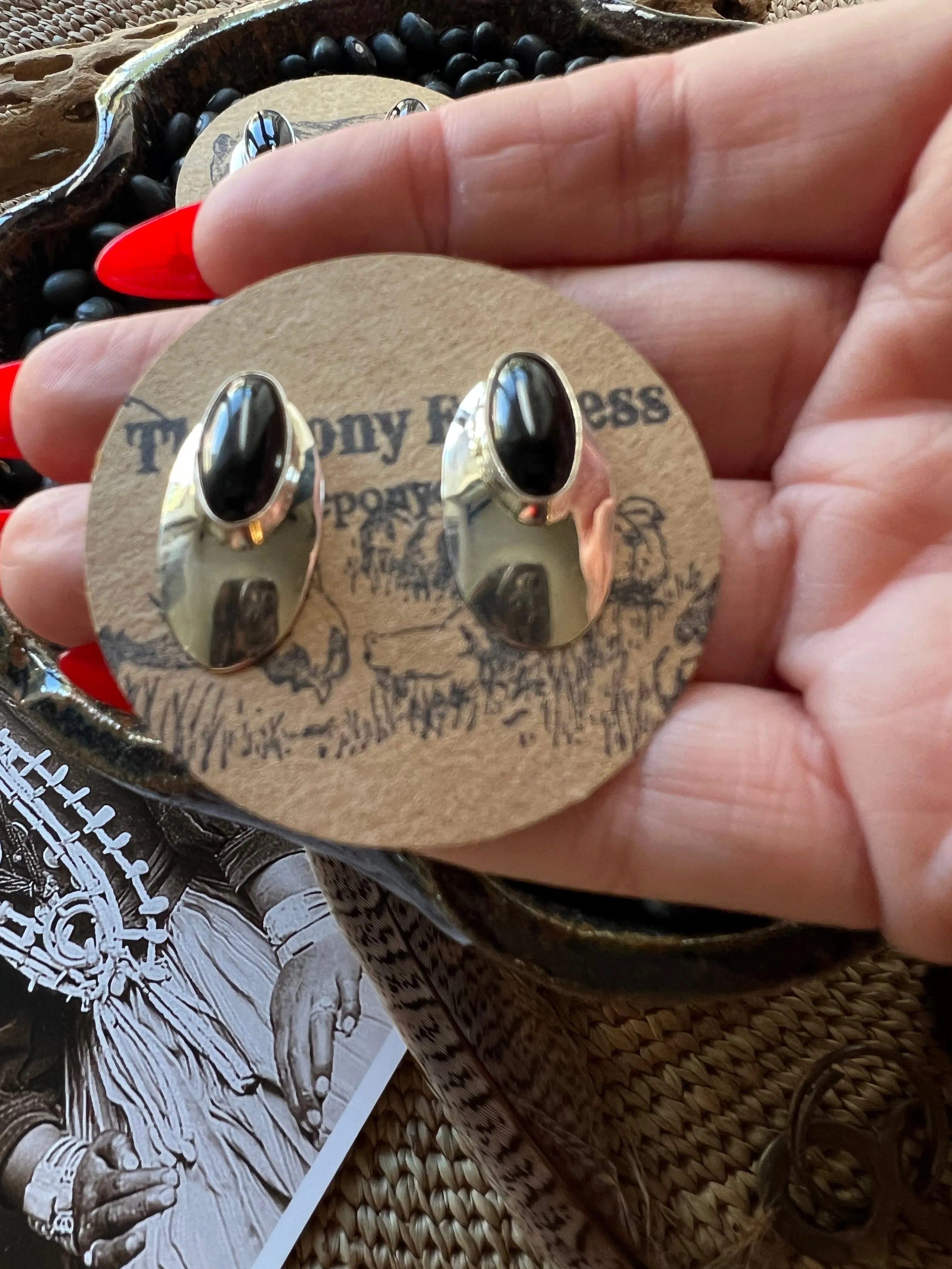 Crow Oblong Onyx Studs