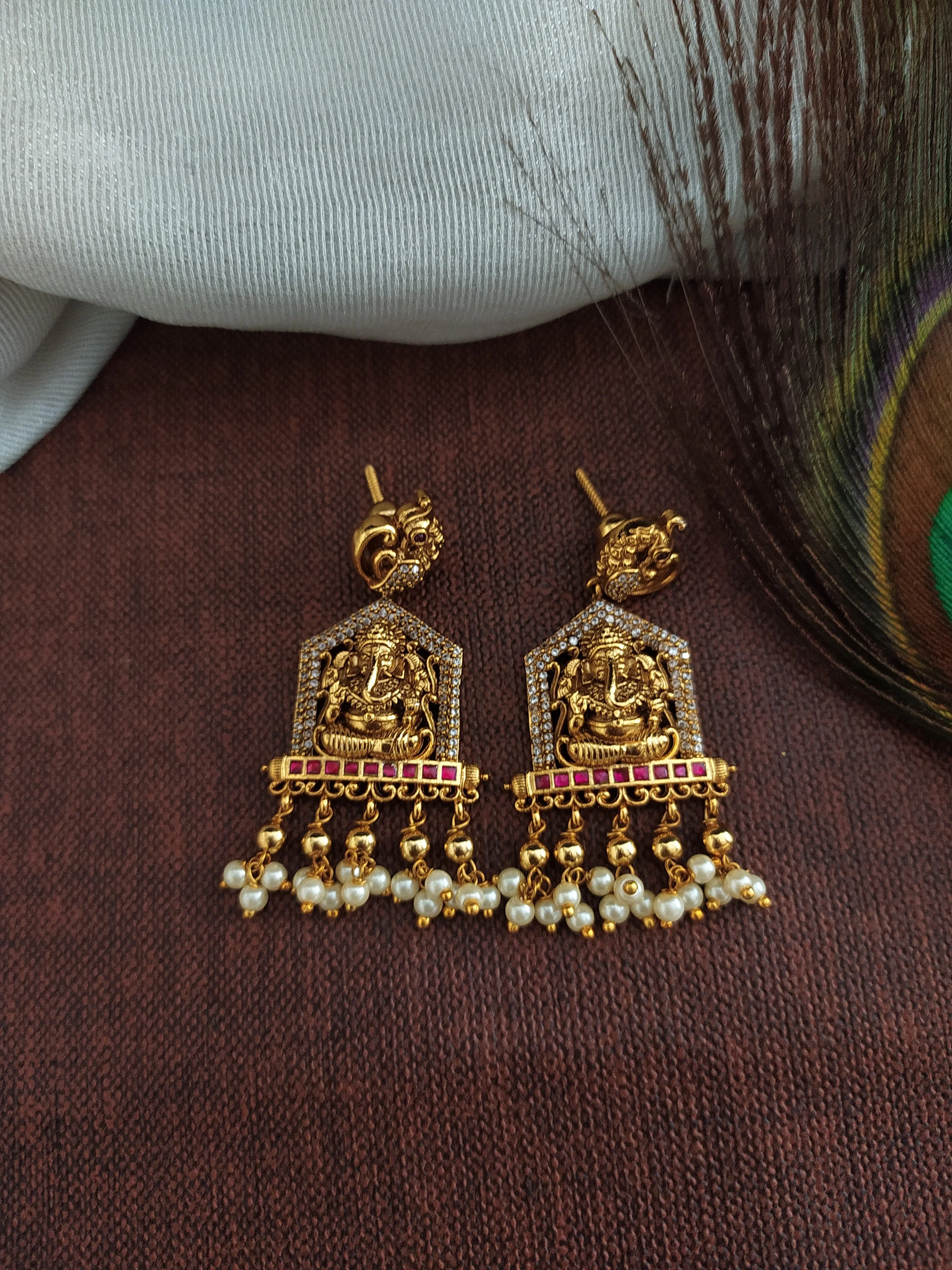 Divine Blessings of Lord Ganesha Jadau Kundan Antique Nagas Necklace Set