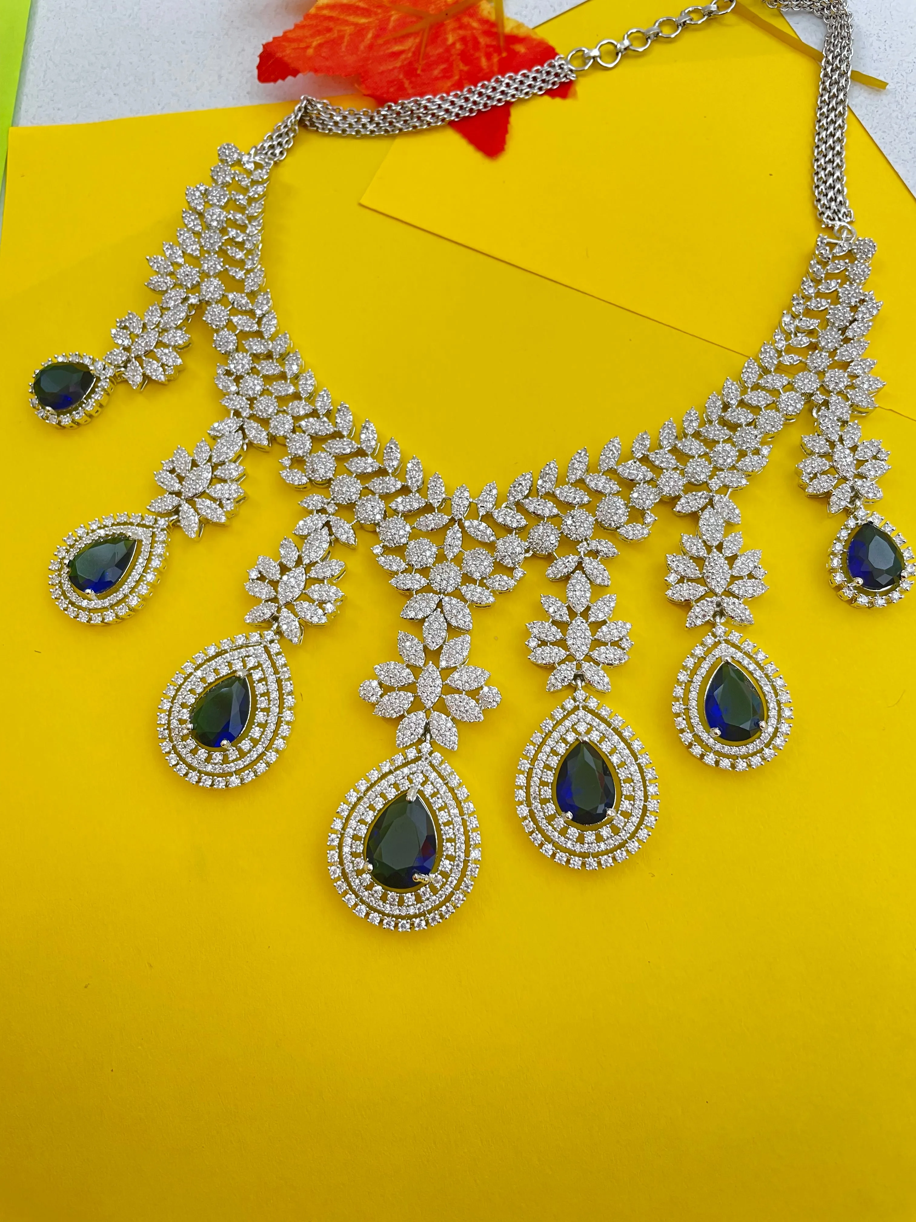 EMERALD ZIRCONIA NECKLACE-Elegance21