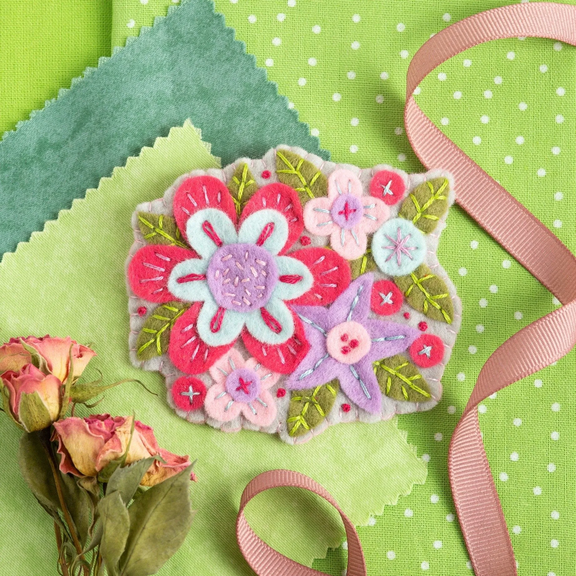 Gertrude Flower Felt Craft Brooch Kit