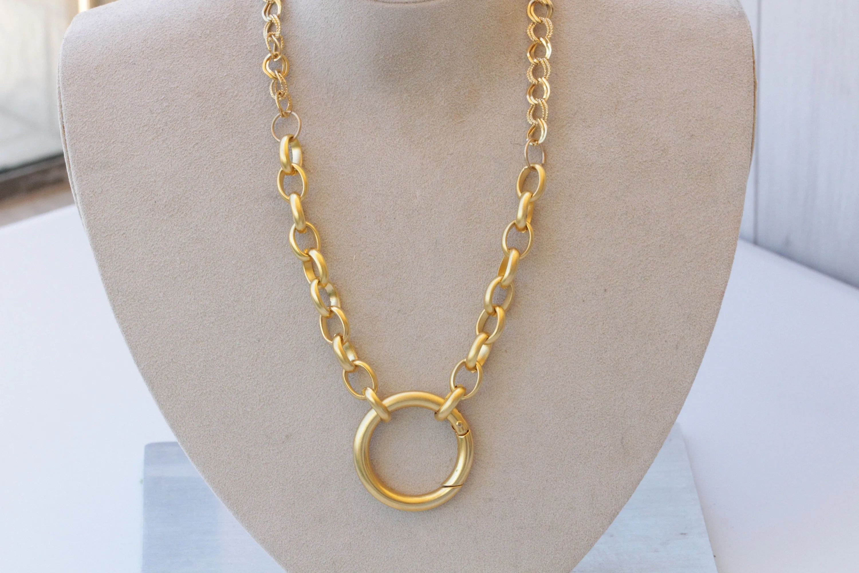 GOLD PLATED NECKLACE