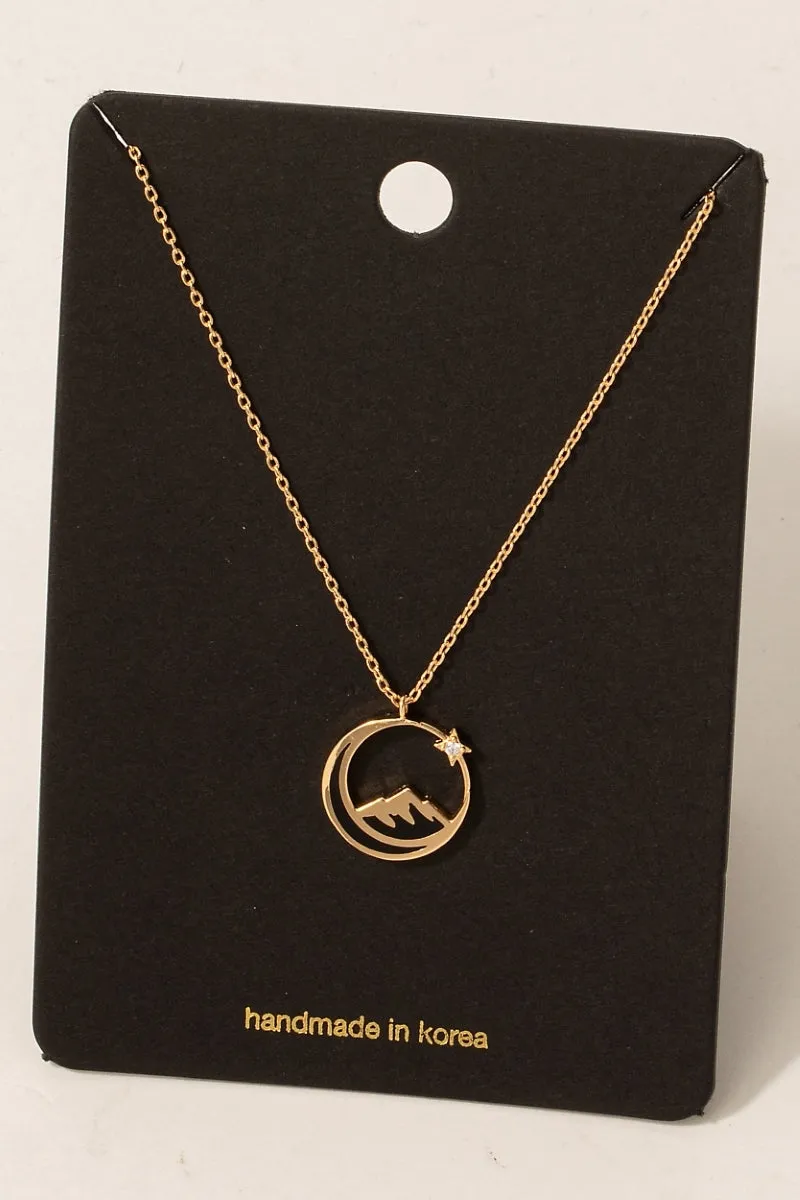 Hollow Mountain Range Gold Pendant Necklace