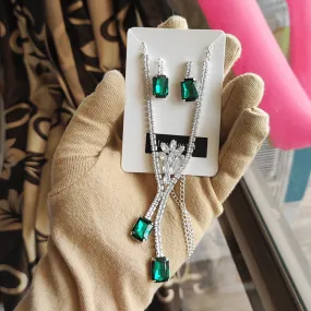 Jewelestia Royale Emerald Necklace Set