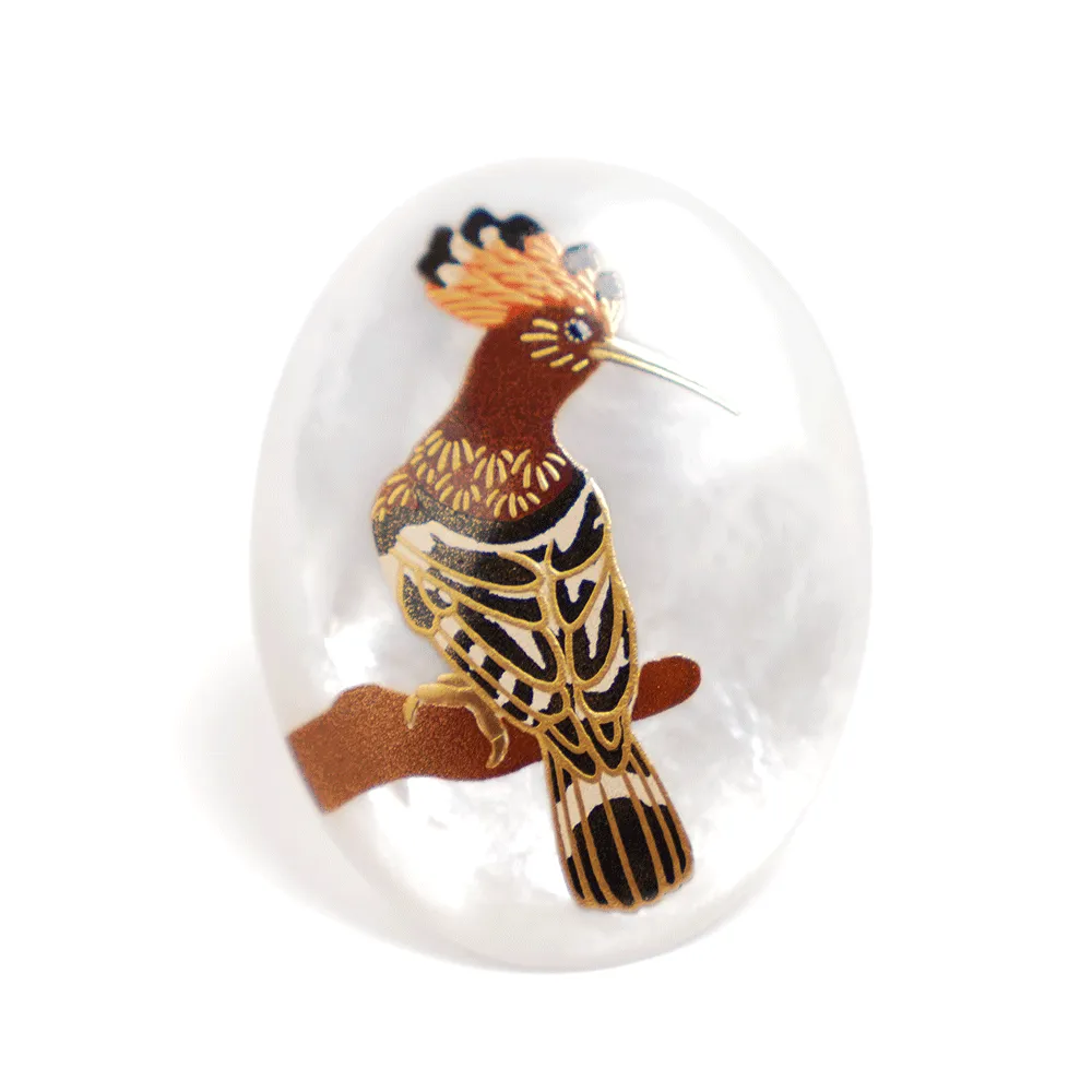 Maki-e Urushi Lacquer Brooch - White South Sea Pearl Shell / Hoopoe -, Traditional Japanese Urushi Lacquer Jewelry