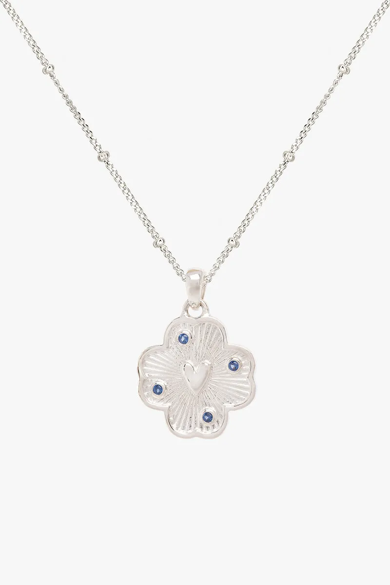 Medallion necklace silver