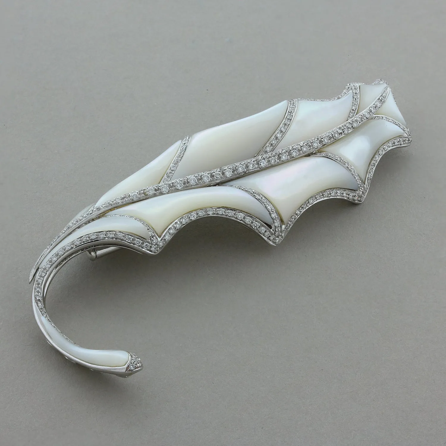 Mother of Pearl Diamond Gold Brooch