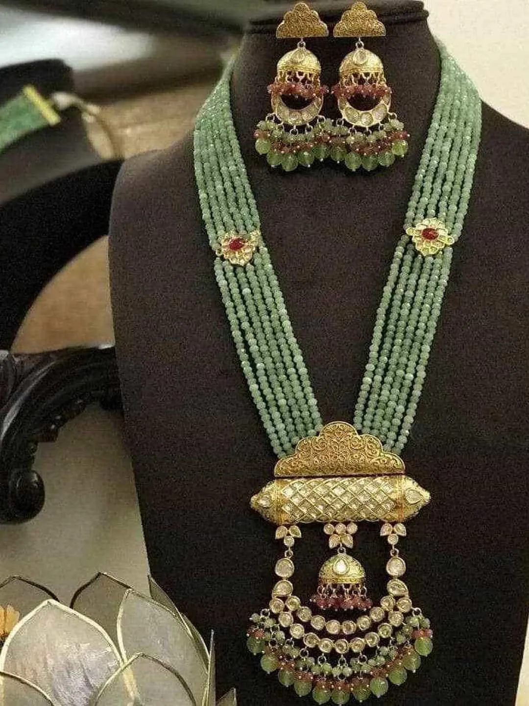 Onex Temple Tumb Necklace