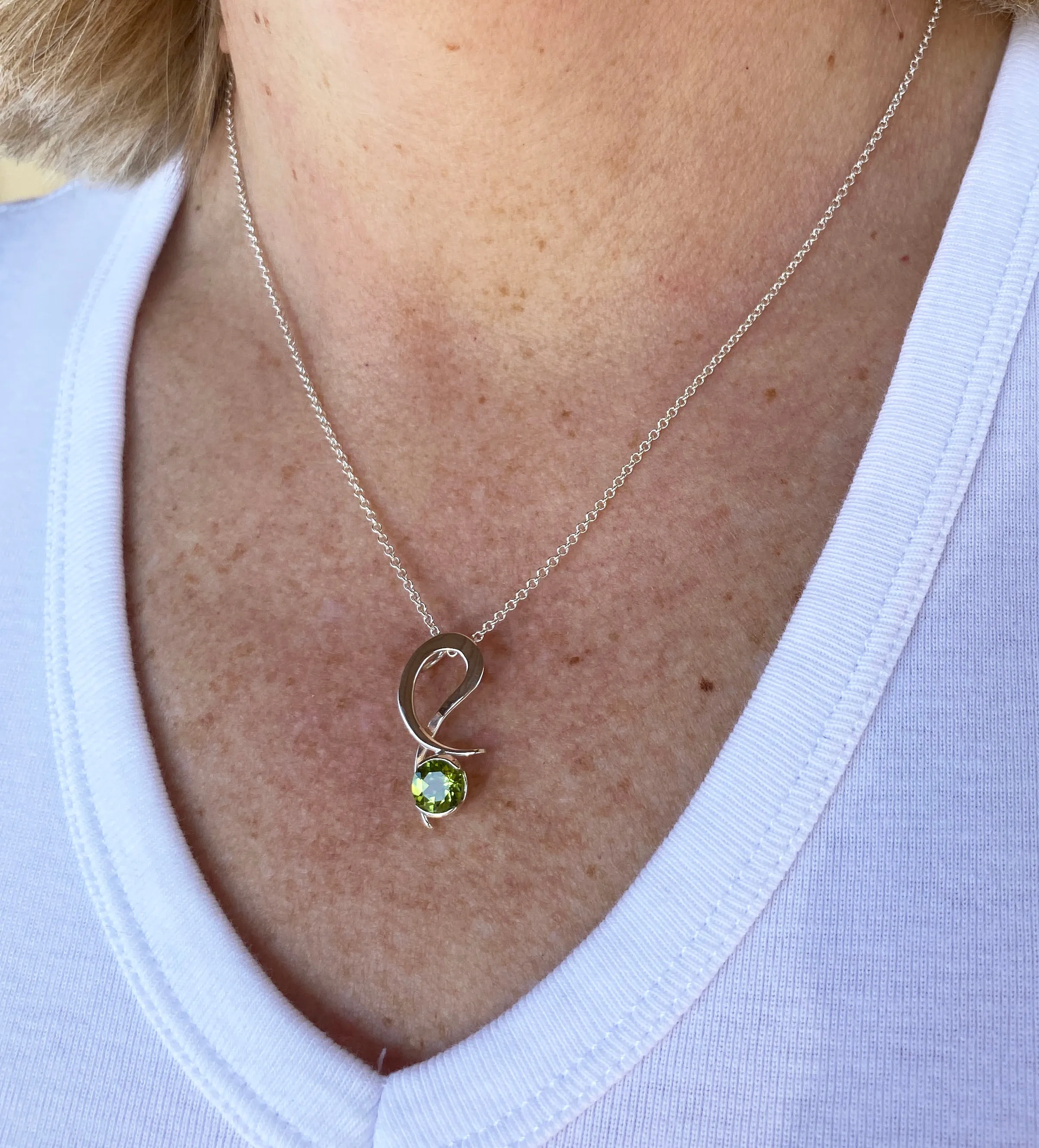 Peridot Dancing Necklace