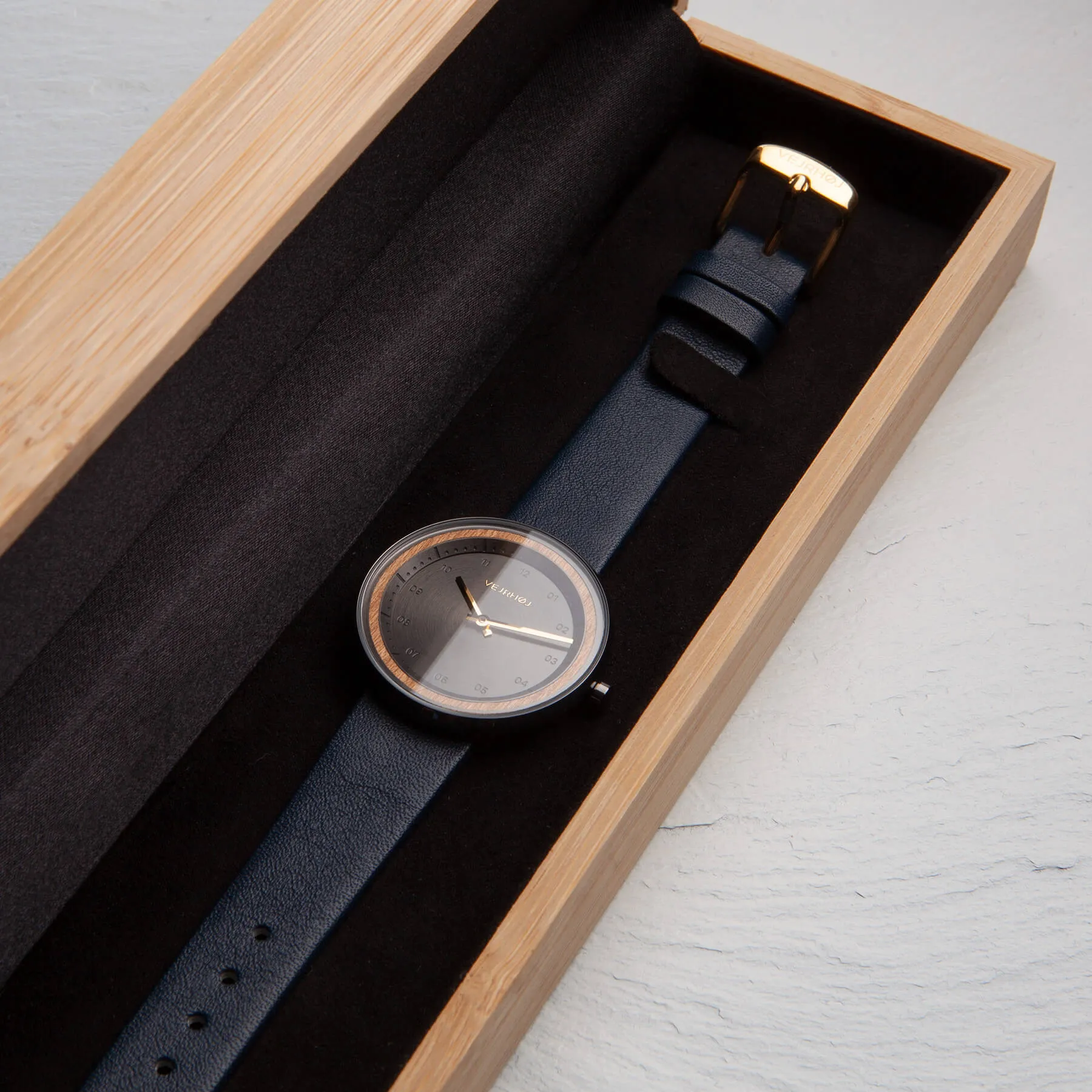 Petite | BLACK & GOLD | midnight blue