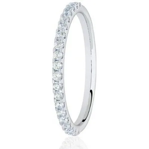 Round Brilliant Cut Claw set .25ct