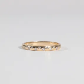 Scattered Inlay Diamond Band
