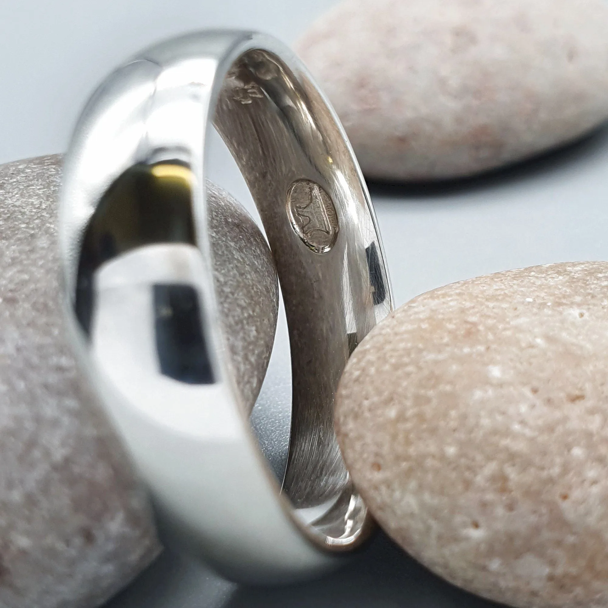 Secret White Gold Gretna Wedding Ring
