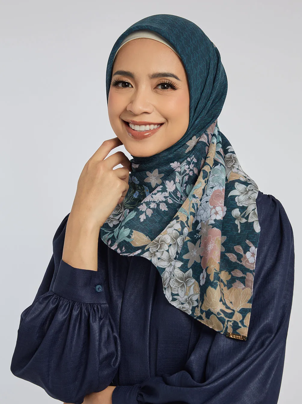 SONALI SIGNATURE SCARF MIDNIGHT BLUE