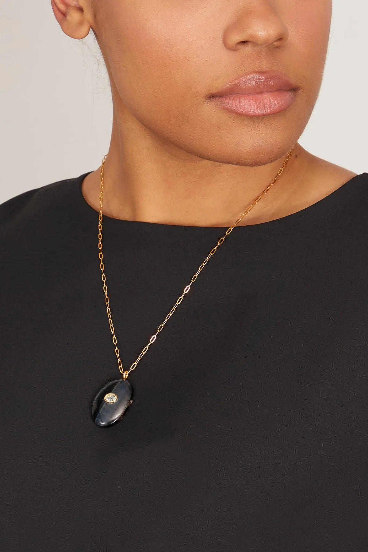Tigre Pendant Necklace in Blue