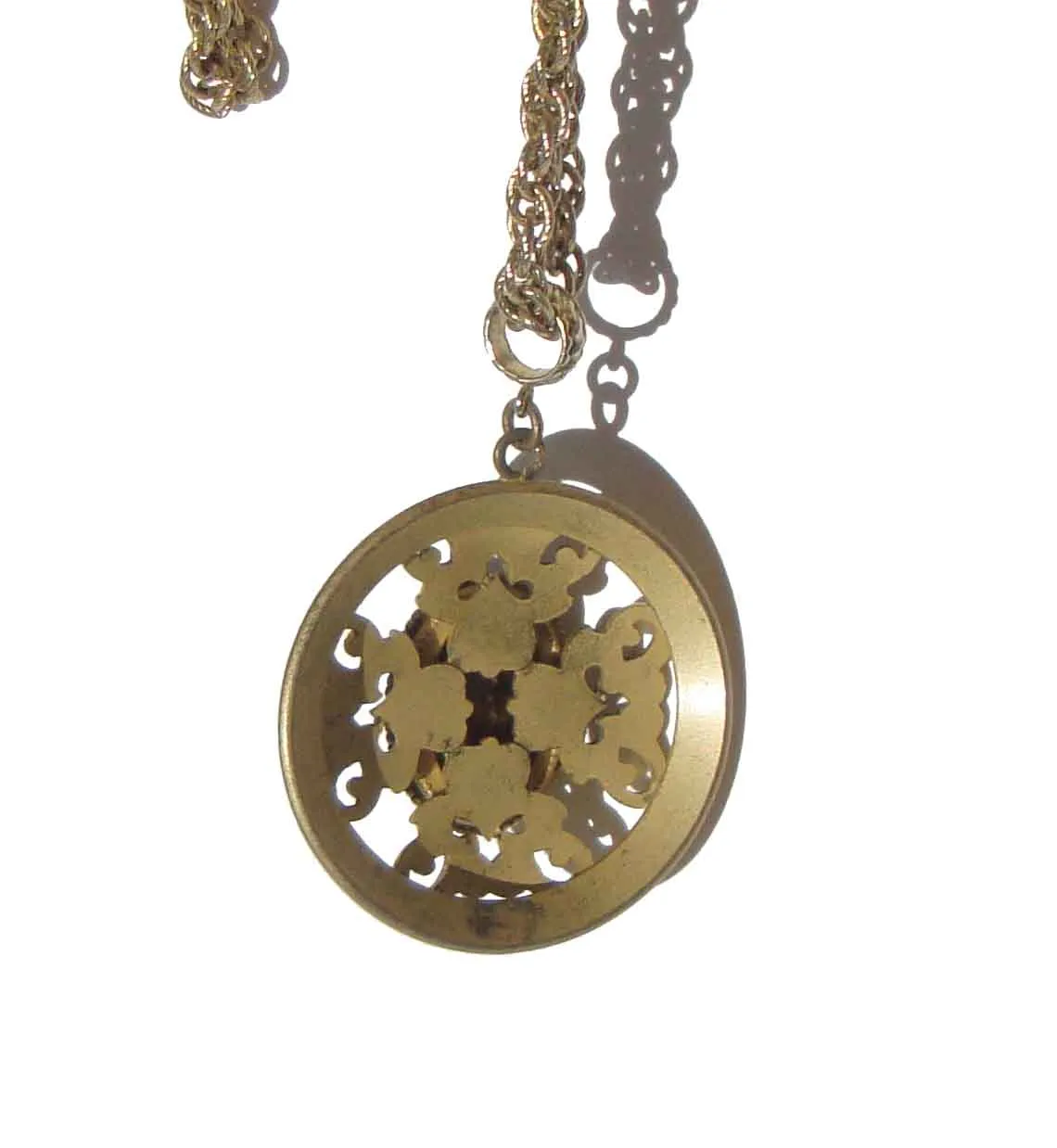 Vintage Whiting & Davis Green Cat’s Eye Pendant Necklace