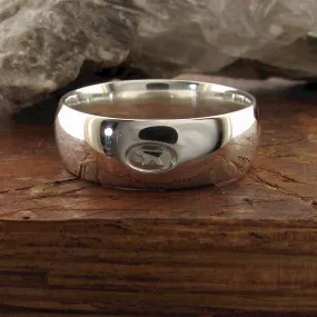 Wedding ring 8mm Gretna Green mens wide white gold court
