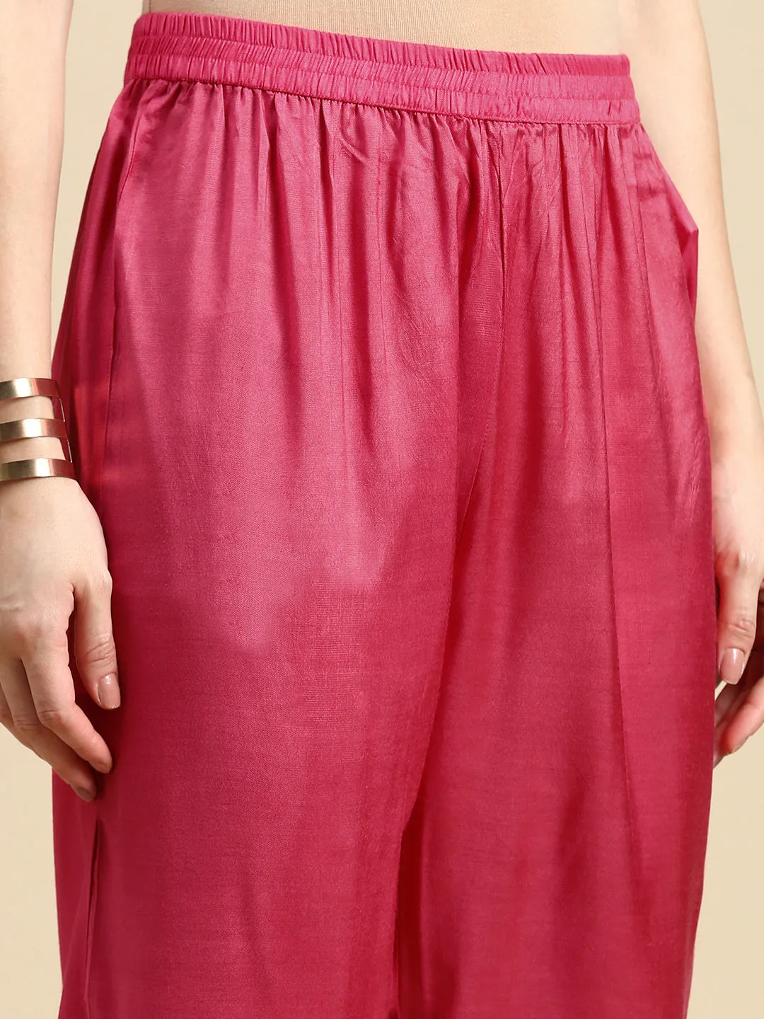 Women Floral Coral Straight Kurta Set with Dupatta